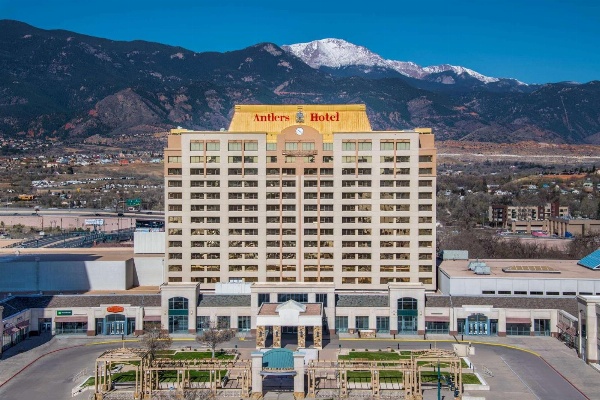 The Antlers, A Wyndham Hotel image 1