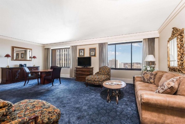 The Antlers, A Wyndham Hotel image 15