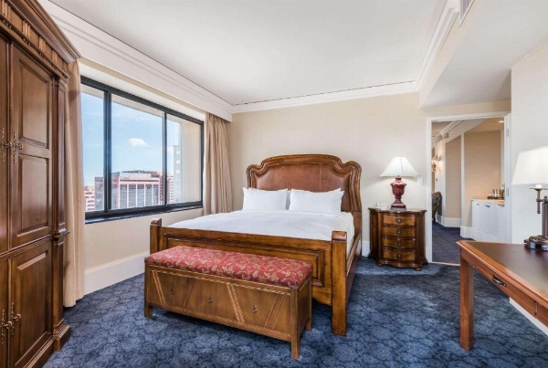 The Antlers, A Wyndham Hotel image 20